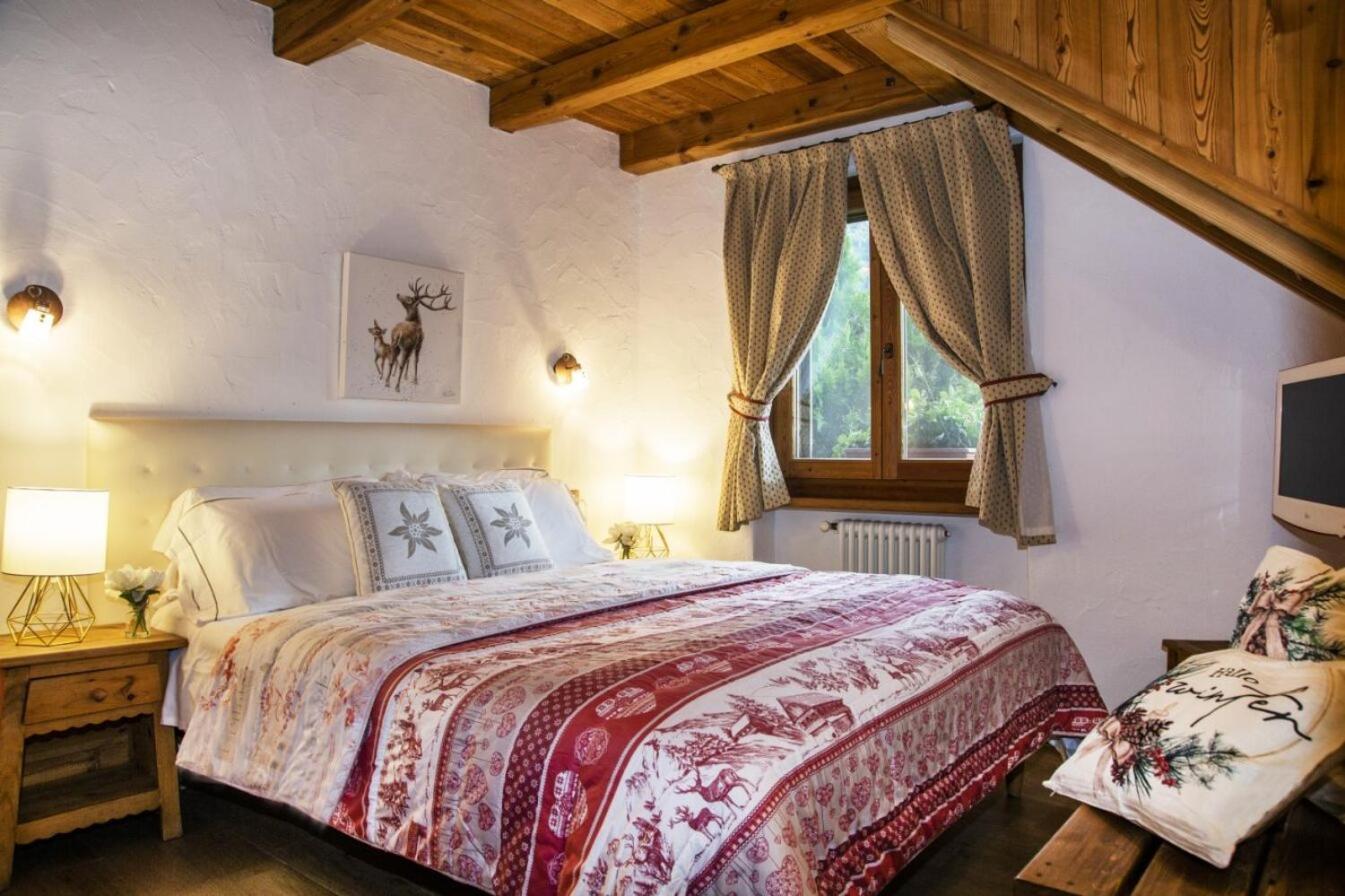 Bijoux Des Alpes - Mont Blanc Village La Salle Habitación foto