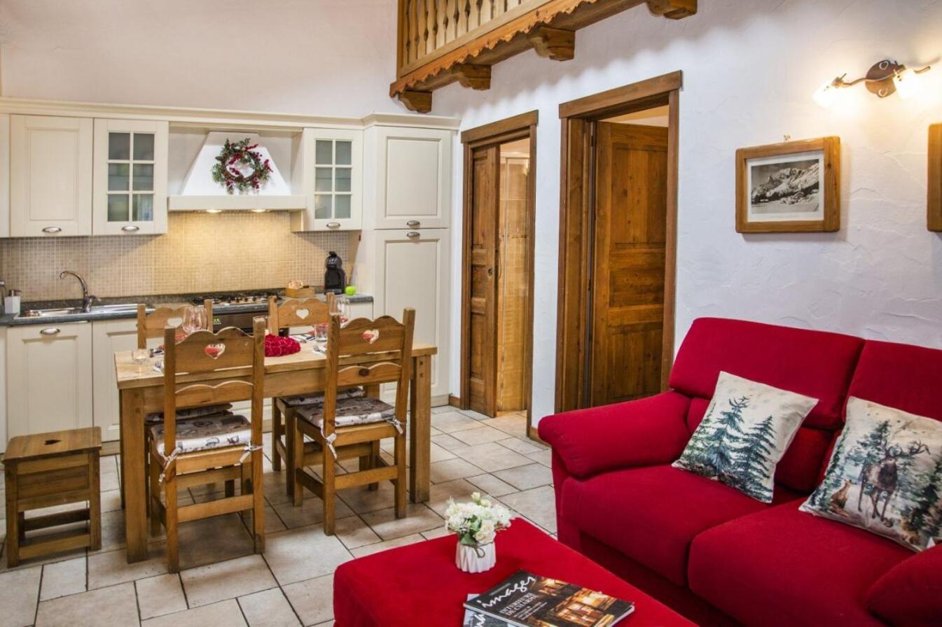 Bijoux Des Alpes - Mont Blanc Village La Salle Habitación foto
